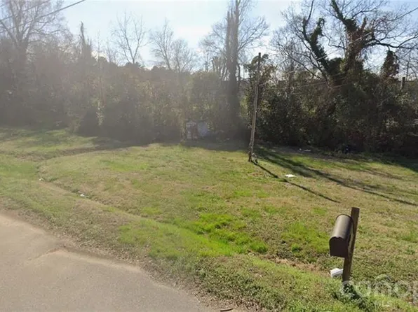 718 Hyde St, Lexington, NC 27292