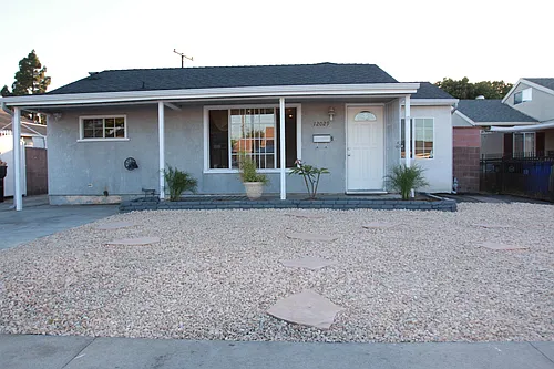 12029 Gridley Rd Photo 1