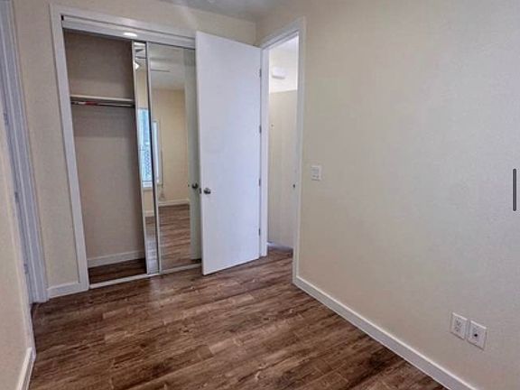 4th image of 327 W 45th St APT 2