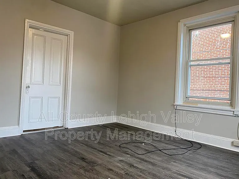 313 West St #2 — Photo 5