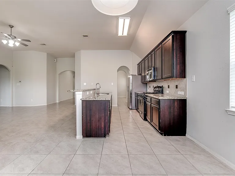 3931 Medici Ct — Photo 30