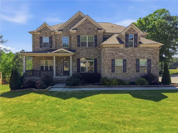 604 Augusta Dr, Fairburn, GA 30213