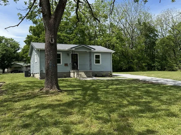 808 S Franklin St, Tullahoma, TN 37388