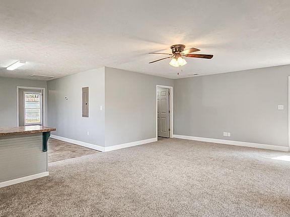 4th image of 18310 Baker Hill Rd