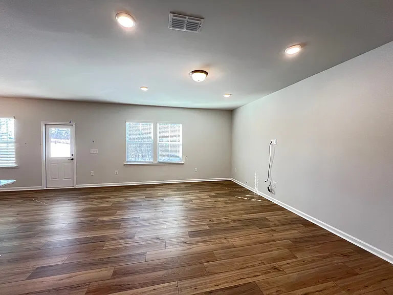 510 Donnegal Farm Dr — Photo 5