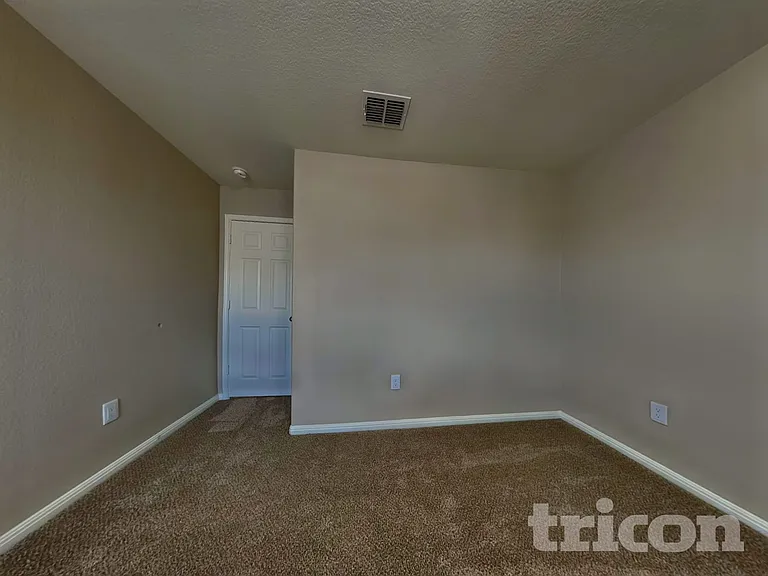 5343 Marsh Ln — Photo 13