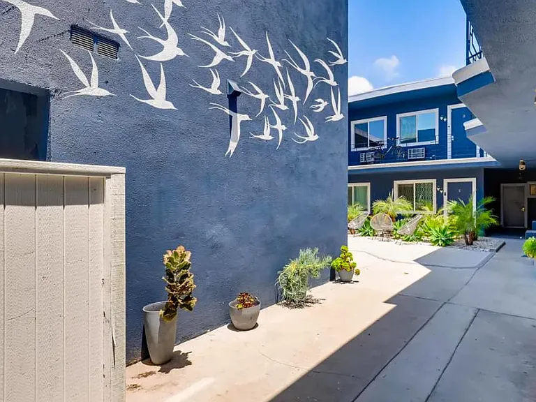 2830 S Sepulveda — Photo 59