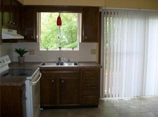 5205 Farley Ct, Merriam, KS 66203