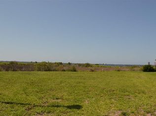1135 Sawgrass Dr, Gulf Breeze, FL 32563