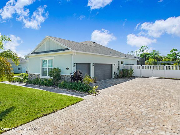 5th image of 5220 Ambrosia Ln