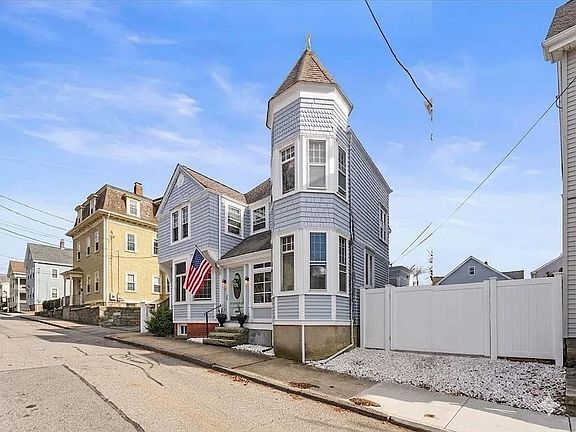 5th image of 43 Howard St