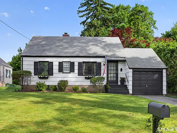 2nd image of 68 Old Elm Road