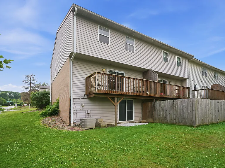 1326 Aarons Way #27 — Photo 28