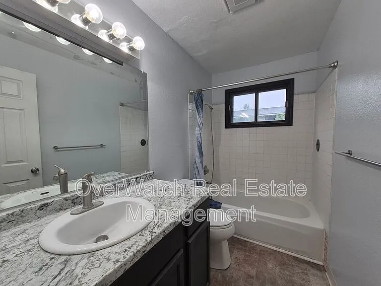 311 Turpin St #A — Photo 1