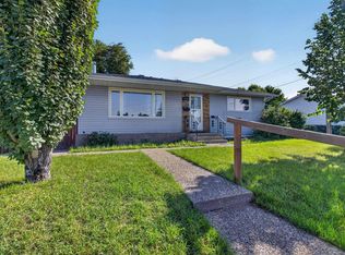 5216 89th Ave NW, Edmonton, AB T6B 0M5