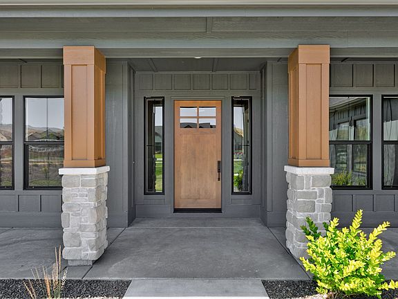 3rd image of 7670 W Diamond Lake Dr