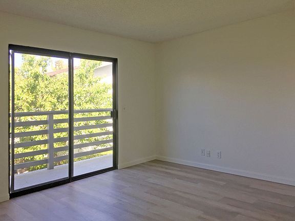 4th image of 2536 Santa Ana Ave APT 1