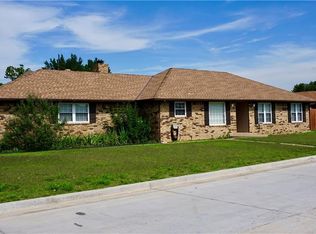 1600 Willow Brook St, Moore, OK 73160