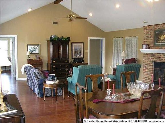 2nd image of 23444 Sunnyside Ln