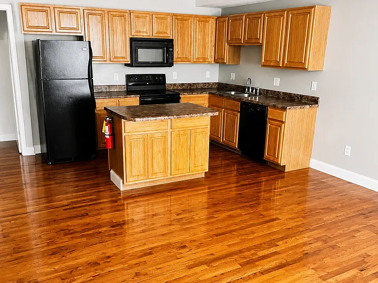 405 W Watauga Ave — Photo 8