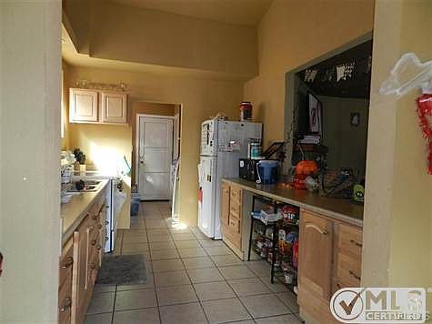 3rd image of 8481 Valley Flores Dr