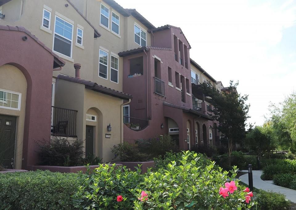 1st image of 1249 Avenida Las Brisas