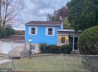 200 W Maiden Ln, Somerdale, NJ 08083