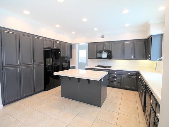 5th image of 35222 Azalea Ln