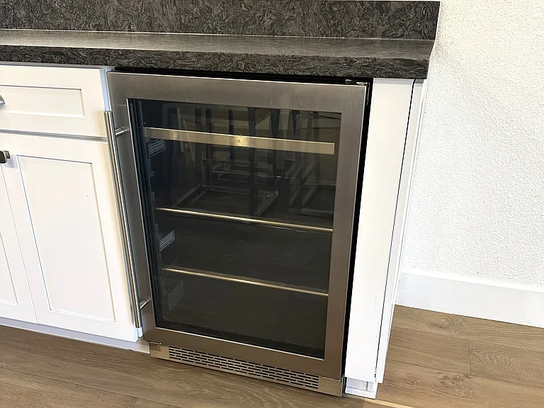 Beverage cooler