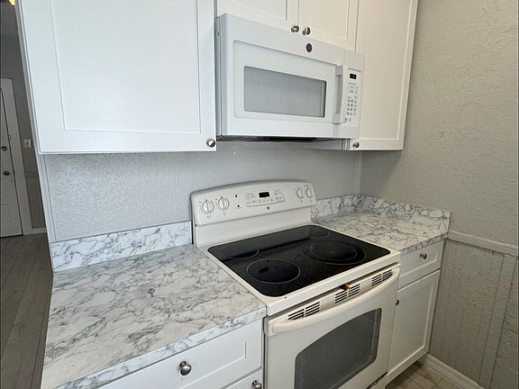 4th image of 108 N Vernon Ave APT 5