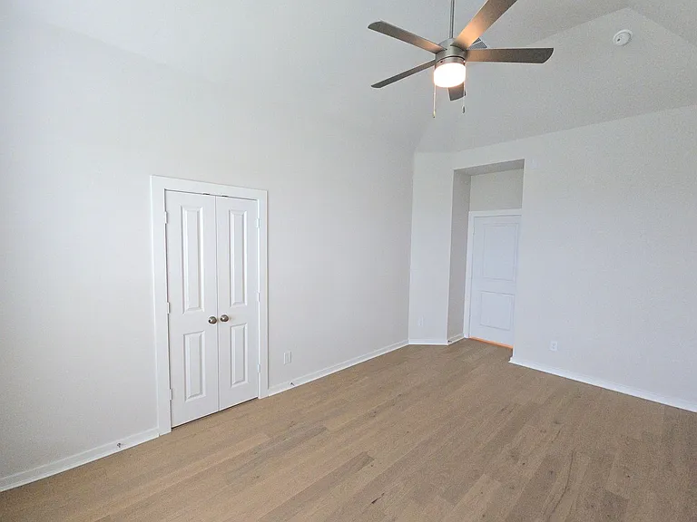 16723 Lake Austin St — Photo 11