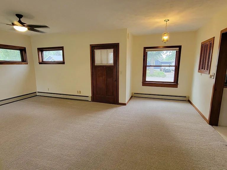 1512 Summer St — Photo 7