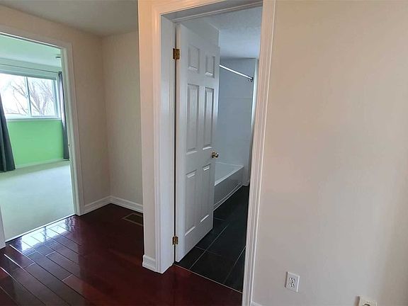 2nd image of 39 Doyle Dr