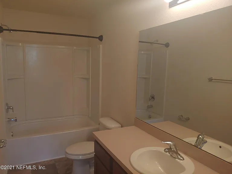340 Servia Dr — Photo 8