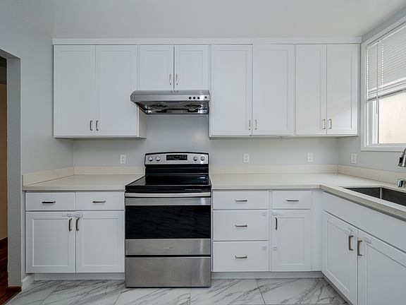 4th image of 21 Northridge Dr