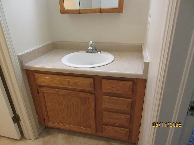 3 bed, 2.0 bath, $1,550 — Photo 12