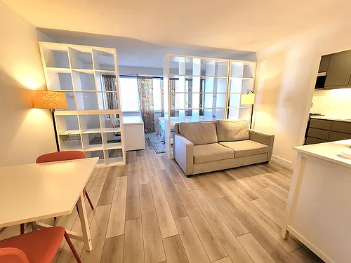 5500 Friendship Blvd Photo 1