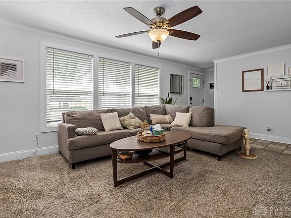 4th image of 3700 Ackerman Blvd