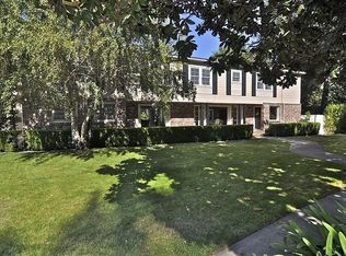 834 Edgewood Rd, Redwood City, CA 94062