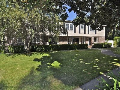 834 Edgewood Rd, Redwood City, CA, 94062