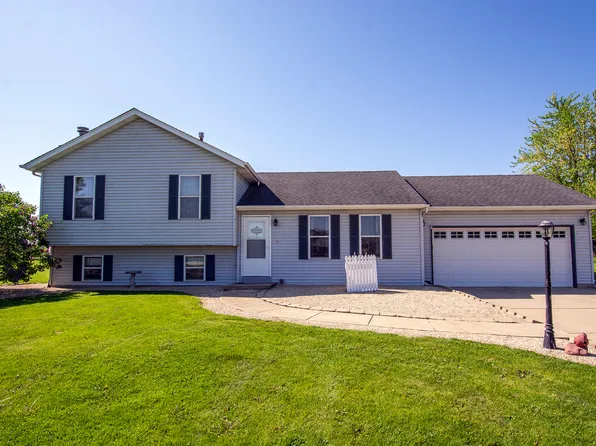 2706 Mallard Ct, Sheridan, IL 60551