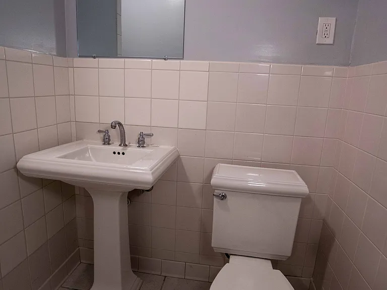 2942 N Newhall St #2942 — Photo 19