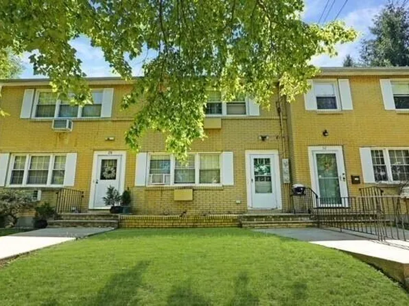 30 Floyd St, Staten Island, NY 10310