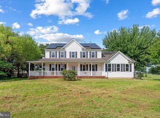12051 Mountain Watch Ct, Lovettsville, VA 20180