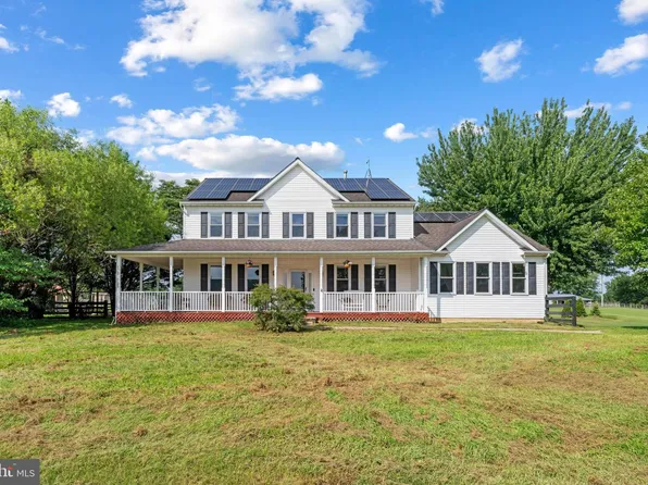 12051 Mountain Watch Ct, Lovettsville, VA 20180