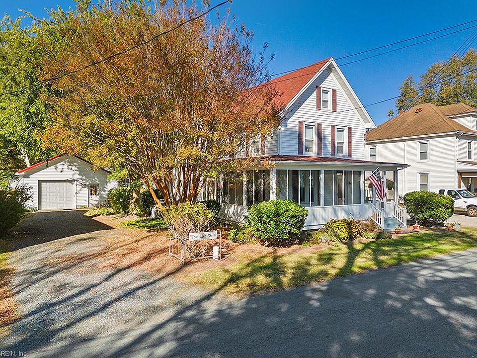4 Lee St, Wachapreague, VA 23480 Zillow