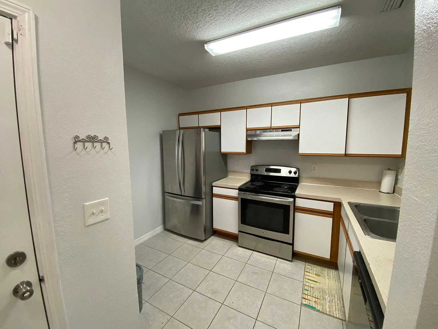 6411 Cypressdale Dr — Photo 2
