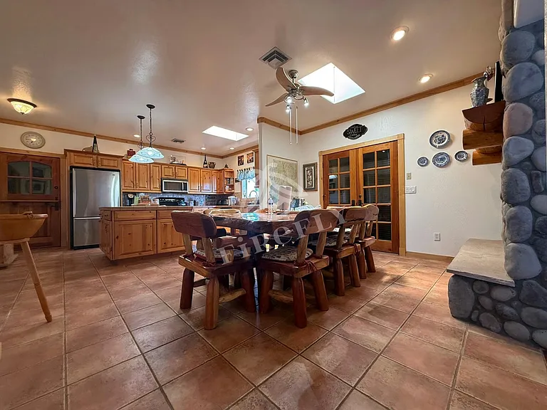1847 Solomon Cir — Photo 7