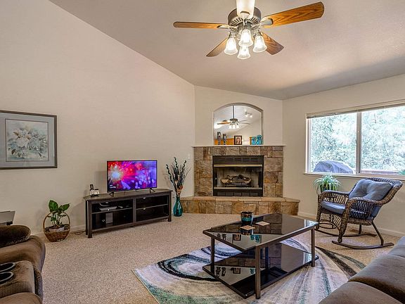 4th image of 575 Arbona Cir N