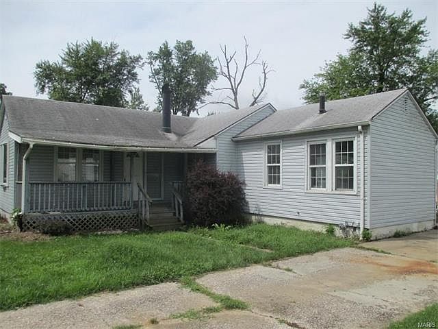1st image of 4765 Warnock Ave